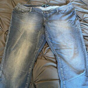 Women's plus jeggings